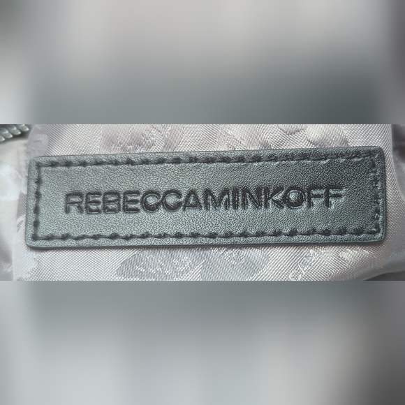 EUC 100% Genuine Leather beautiful blue removable strap back zip top zip closure - Picture 8 of 15